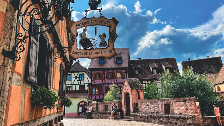 Activités pour enfants en Grand Est : Écomusée d'Alsace, ZooParc d'Amnéville, Walygator et sorties en famille par âge 2026