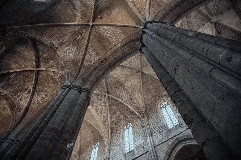 Cinéma en plein air à Perpignan été 2026 : deux programmes, dont une église gothique du XIIIᵉ à ciel ouvert