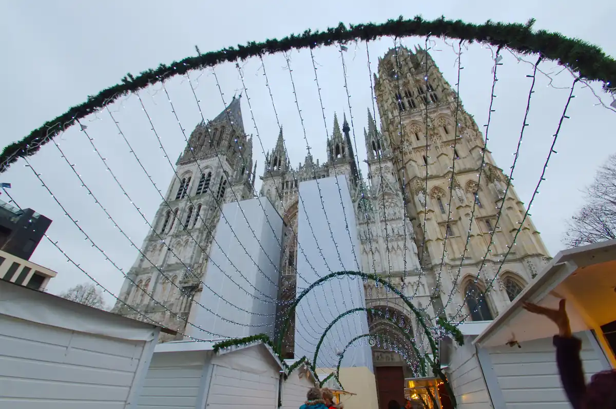 Marché de Noël de Rouen 2026 : du 25 novembre au 27 décembre, place de la Cathédrale