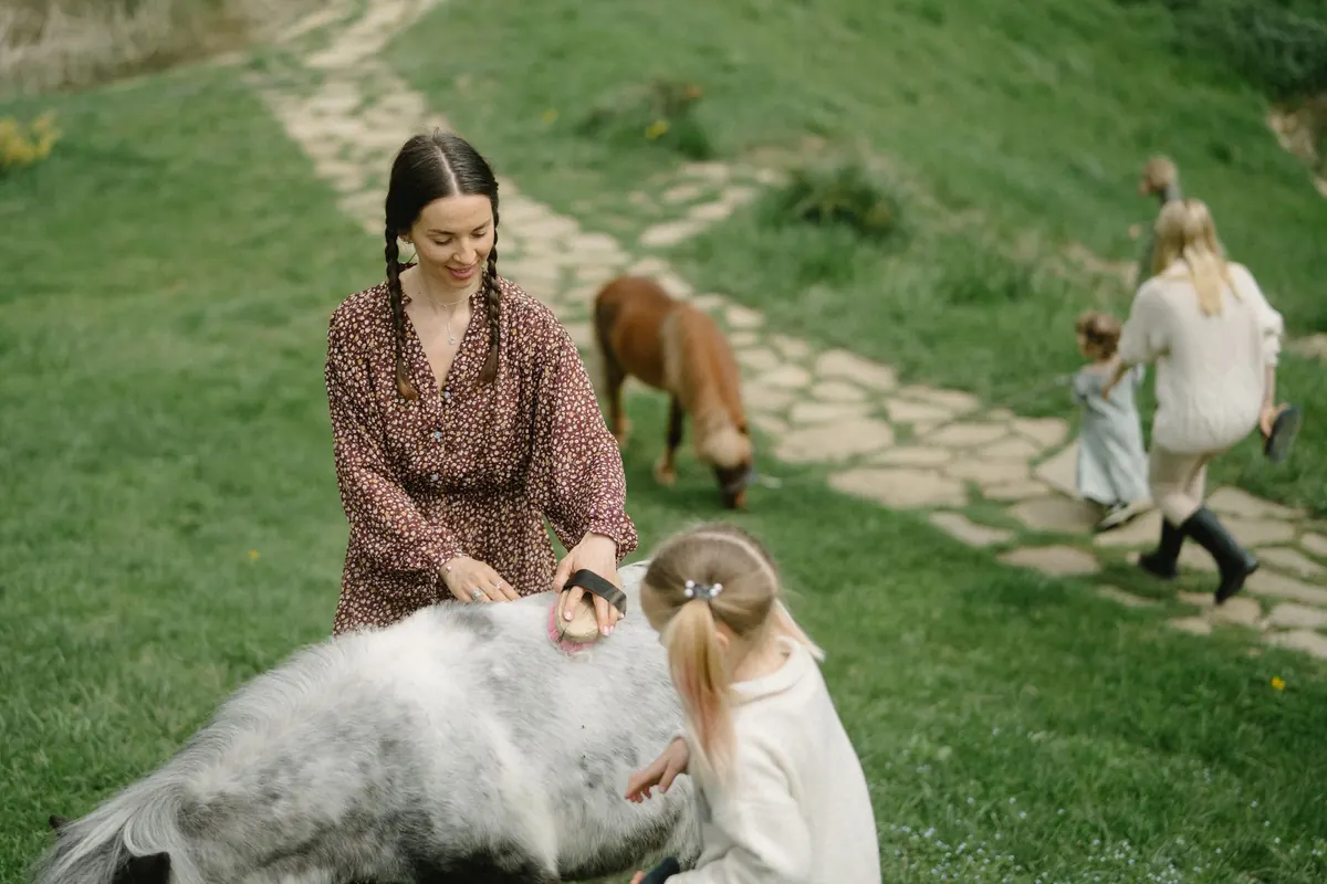 Parc animalier et zoo en famille autour d'Amiens : 910 animaux à 13 €, poneys à 5 €