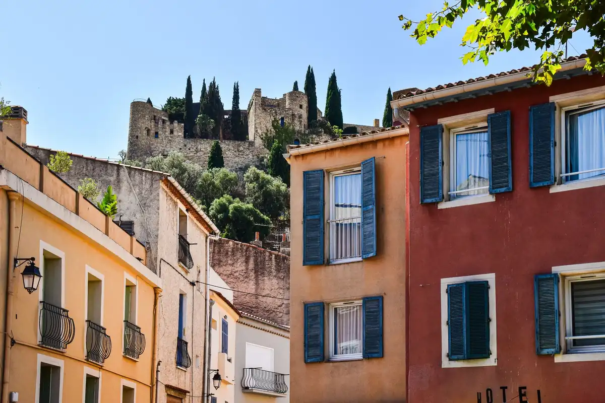 Que faire à Perpignan en famille : Muséum gratuit, Castillet à 2 €