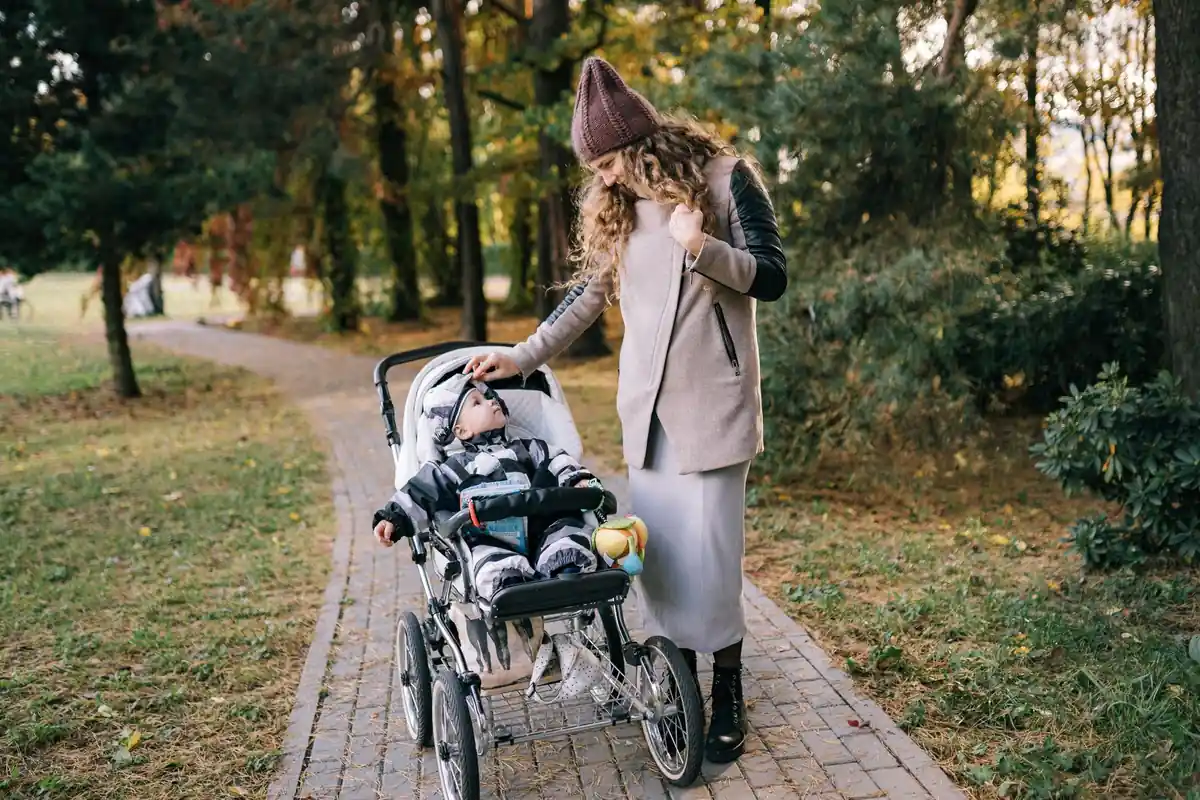 Sortie avec bébé à Melun : bébés nageurs dès 6 mois le samedi, atelier musée dès 2 ans
