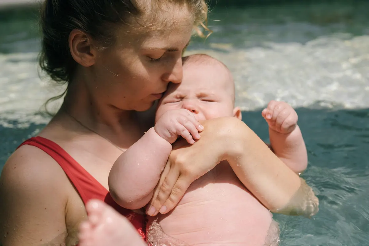 Sortie avec bébé à Nantes : piscines dès 0,80 € et 14 lieux d'accueil enfants-parents
