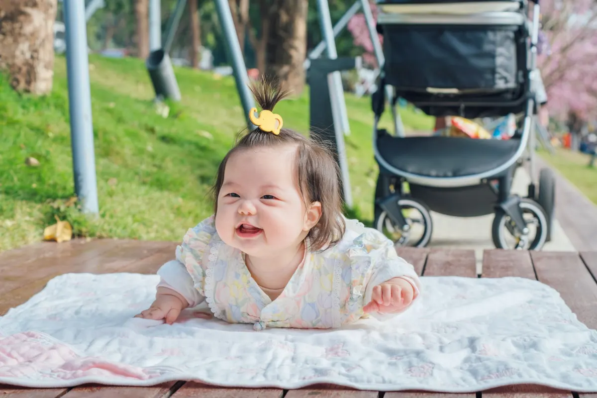 Sortie avec bébé en Île-de-France : zoos, parcs plats et baignades pour les 0–3 ans
