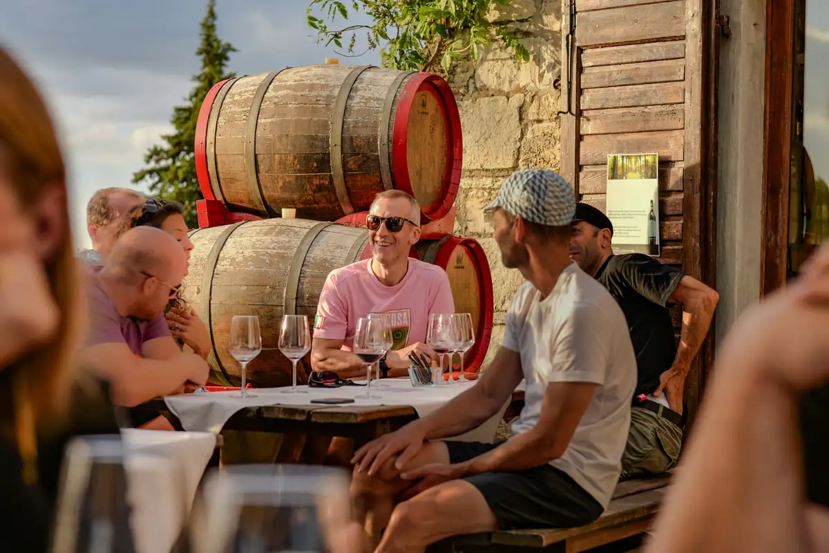 Vente des Vins des Hospices de Beaune 2026 : 15 novembre, 14 h 30, sous les Halles