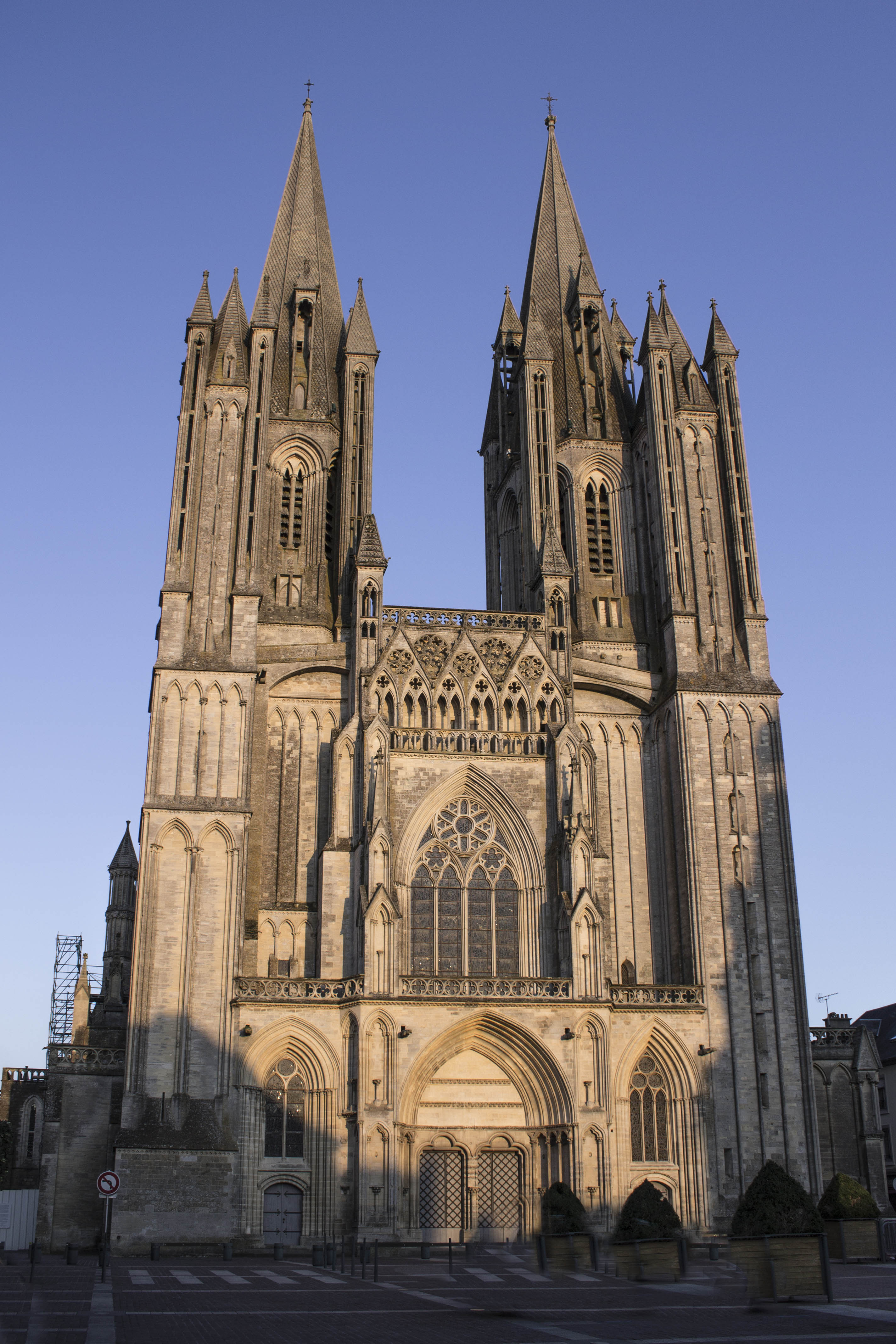 La cathédrale Notre-Dame de Coutances, joyau de l'architecture gothique normande